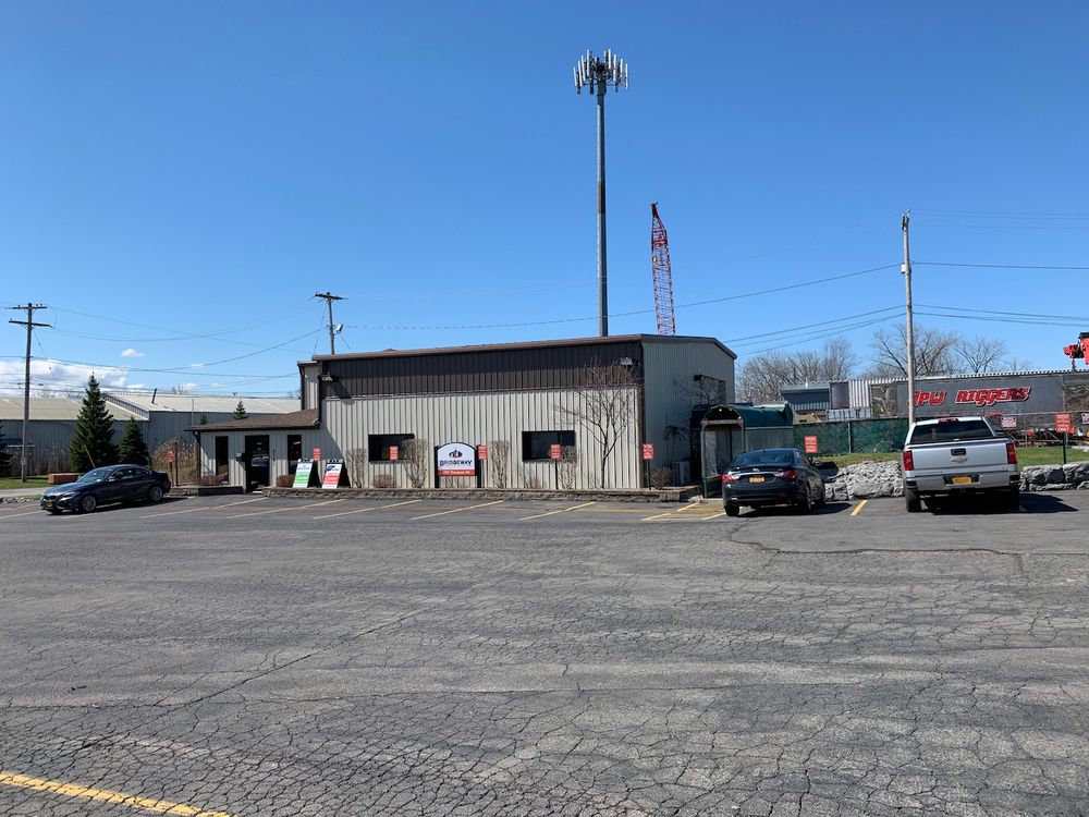 6391 Thompson Rd, Syracuse, NY 13206